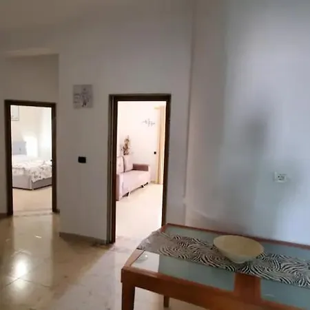 Gasthuis Wonderful Rooftop Tirana